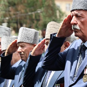 Kıbrıs Gazimiz, Hikmet Kapanşahin'i Dualarla Son Yolculuğuna Uğurladık - fotoğraf 3