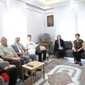 Koruyucu Ailemize Ziyaret - fotoğraf 1