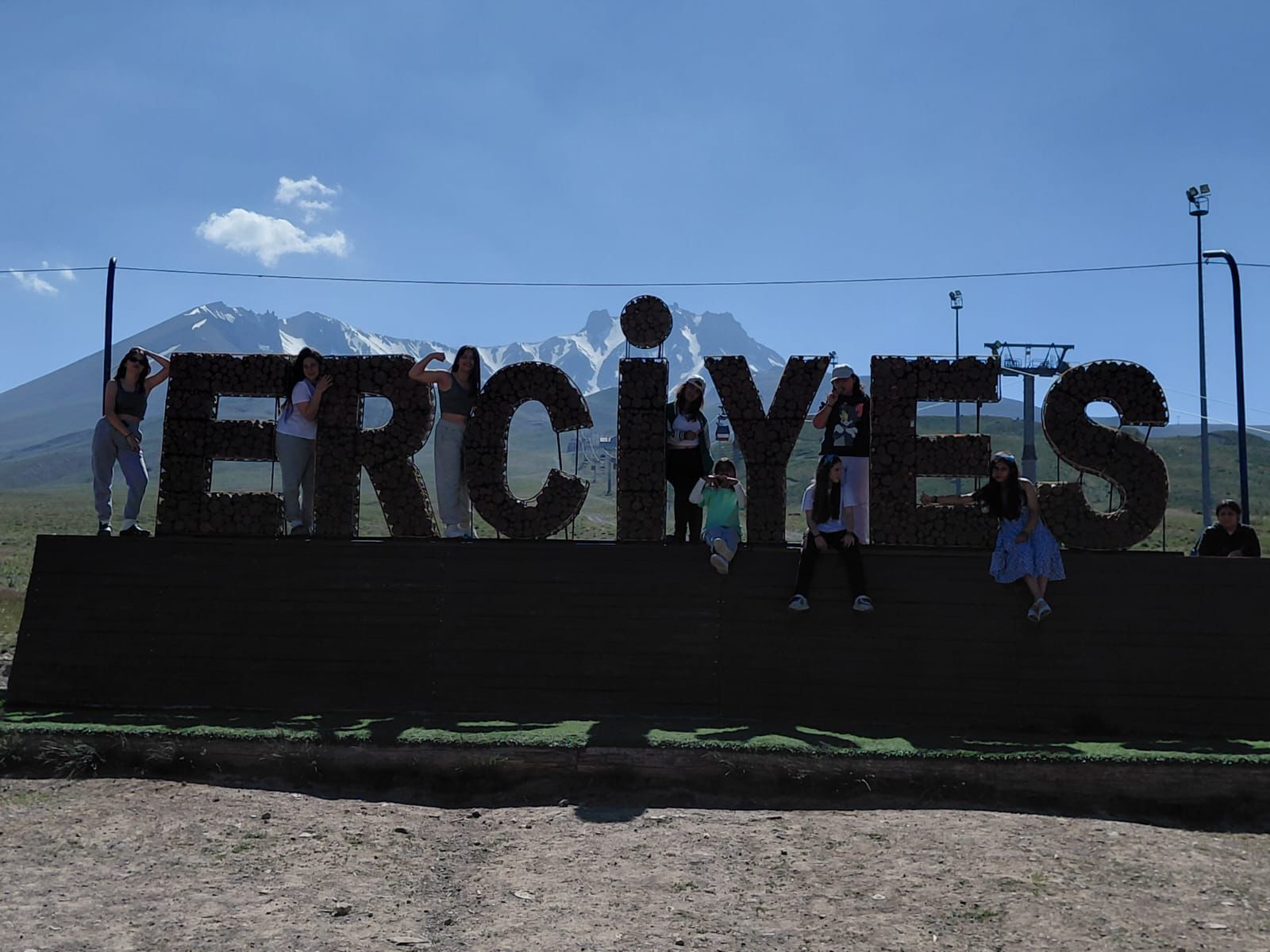 İl Müdürlüğümüze Bağlı Kuruluşumuz Galip Öztürk Çocuk Evleri Sitesinde Kalan Çocuklarımız Kayseri Erciyes Doğa Kampına Katılmıştır