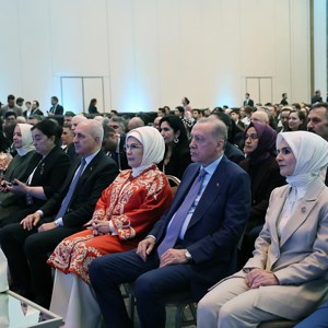 Cumhurbaşkanı Erdoğan ve Aile ve Sosyal Hizmetler Bakanımız Göktaş, Uluslararası Aile Forumu'nun kapanış programına katıldı - fotoğraf 2