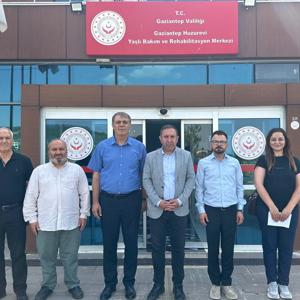 İl Müdürümüz Sayın Aydın POLAT, İl Müdür Yardımcılarımızla birlikte Gaziantep Huzurevi Yaşlı Bakım ve Rehabilitasyon Merkezinde saha çalışması gerçekleştirdi. - fotoğraf 1