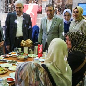 2025 AİLE YILINA ÖZEL ANNELER GÜNÜ DOLAYISIYLA KAHVALTI PROGRAMI DÜZENLENDİK - fotoğraf 6