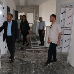 İl Müdürümüz Aydın Polat, Çocuk Kuruluş Müdürlüklerinde görev yapan idarecilerimizle birlikte yapımı devam eden Sosyal Hizmet Kampüsü’nün inşaat alanını yerinde inceledi. - fotoğraf 3