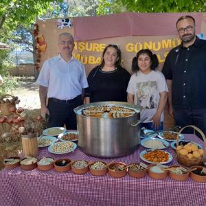 İl Müdürümüz Şuhut’ta Aşure Dağıtım Etkinliğine Katıldı - fotoğraf 4