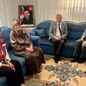 AileYılı ve Babalar Günü Münasebetiyle Aziz Şehitlerimizin Kıymetli Ailelerini Ziyaret Ettik - fotoğraf 3