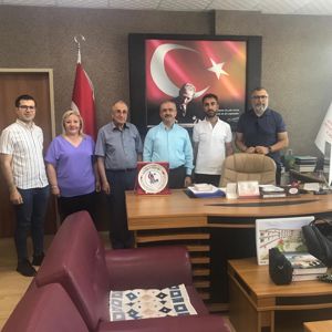 İl Müdürümüz, Emlak Danışma Birliği İl Başkanı Hayri Akduman ve Heyetini Makamında Ağırladı - fotoğraf 1