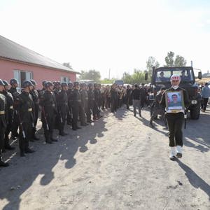 Bitlis'te İki Kahraman Mehmetçik Dualarla Uğurlandı - fotoğraf 12
