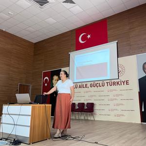 Meslek Elamanlarına Yönelik Yas,Kayıp ve Travma Eğitimi - fotoğraf 2