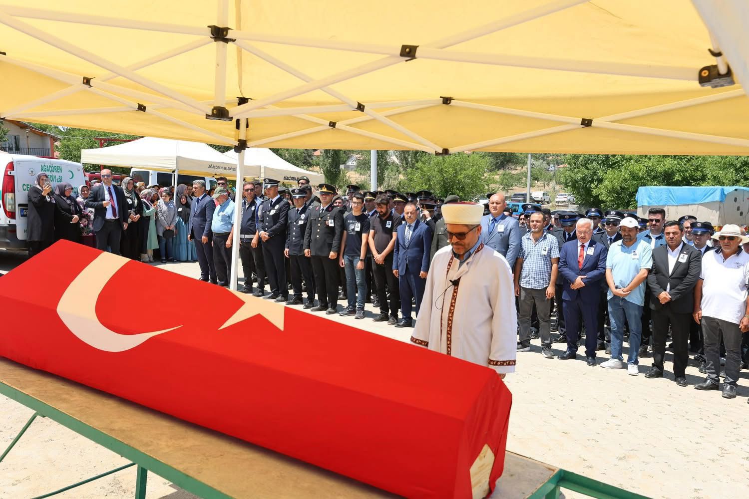 GAZİ, Nurlanmış Askerdir; Vatan Sevgisinin Yaşayan Nişanesidir. - fotoğraf 1