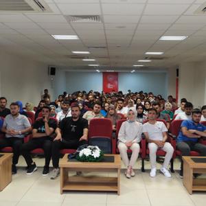 Evlenecek Gençler Eğiitim Öncesi “Aile Olmak ve Aile Kalmak” Temalı Şiir Dinletisiyle Unutulmaz Anlar Yaşadı - fotoğraf 1