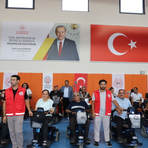Engelli Vatandaşlarımıza Akülü Tekerlekli Sandalye Dağıtımını Gerçekleştirdik - fotoğraf 2