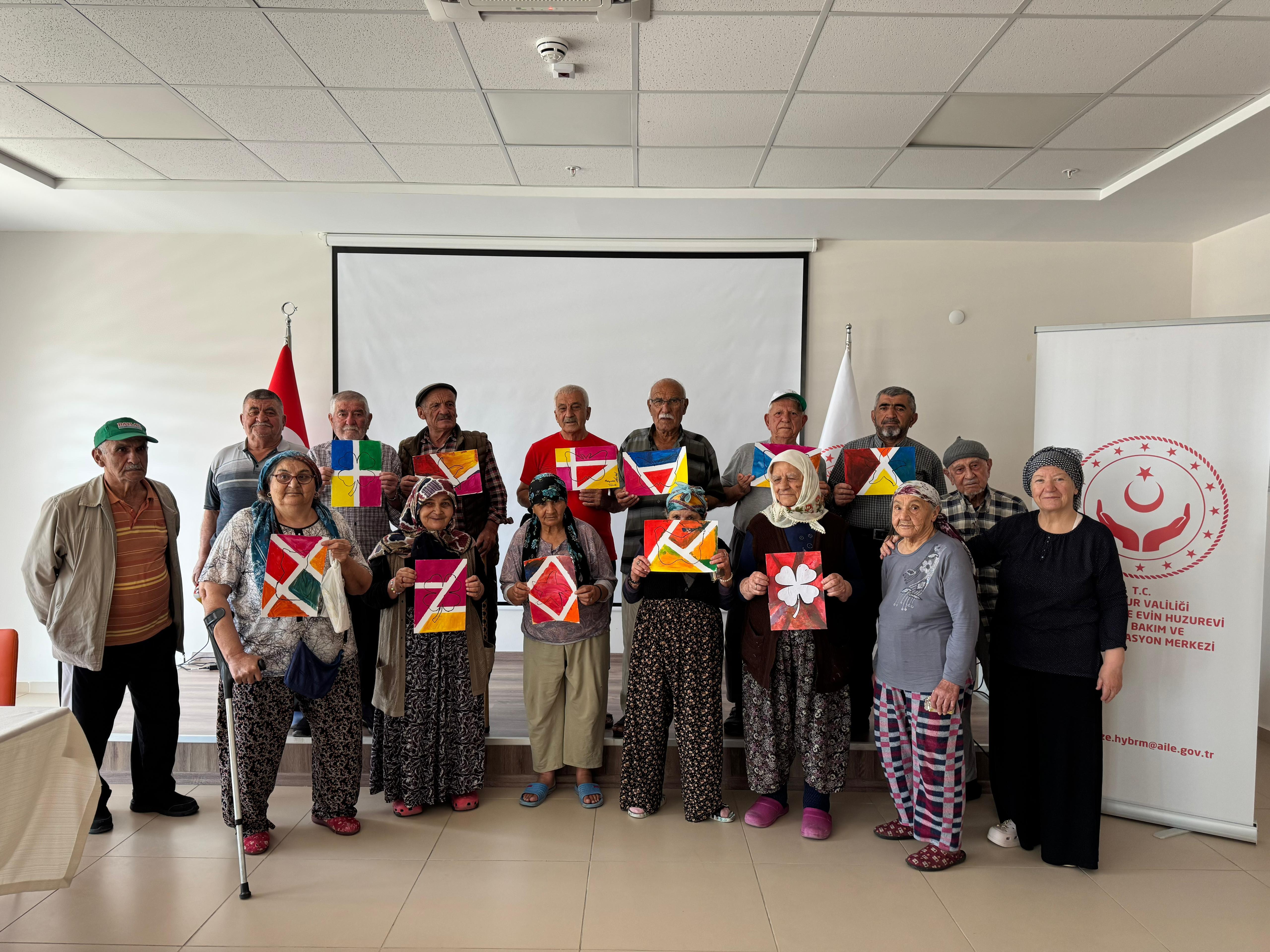 Hilmi-Hafize Evin Huzurevi Sakinleriyle Resim Etkinliği 