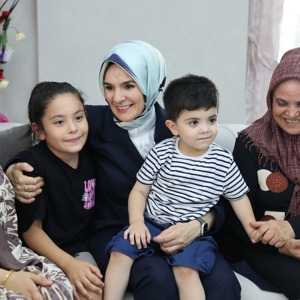 Bakanımız Göktaş, 15 Temmuz darbe giriminin 9.yıl dönümünde şehit ve gazi ailelerini ziyaret etti - fotoğraf 5