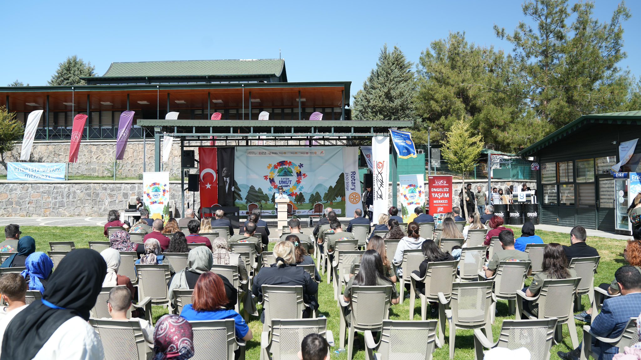 Otizmli Bireyler ve Ailelerine Yönelik Otizm Kampı Gerçekleştirildi