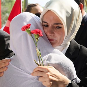 Aile ve Sosyal Hizmetler Bakanımız Göktaş, 15 Temmuz Şehitliği'ndeki anma törenine katıldı - fotoğraf 1