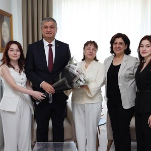 15 Temmuz Önemiyle Valimiz Mustafa Yavuzdan Anlamlı Ziyaret - fotoğraf 2