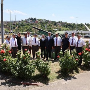 15 Temmuz Önemiyle Valimiz Mustafa Yavuz'dan Gazi Derneğine Ziyaret - fotoğraf 1