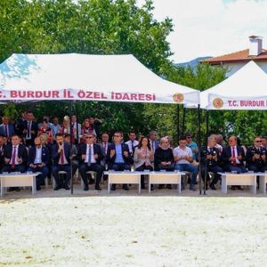 Türk Milletinin Karanlık Bir Geceyi Destana Dönüştürdüğü 15 Temmuz’un Yıl Dönümünde; Vatan Uğruna Can Veren Aziz Şehitlerimiz Rahmet ve Minnetle Yâd Edildi. - fotoğraf 4