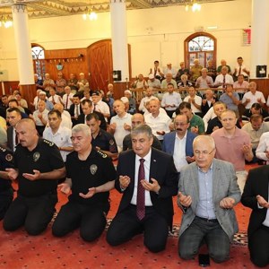 15 Temmuz'da Şehitlerimiz İçin Mevlid-i Şerif Programı Düzenlendi - fotoğraf 1
