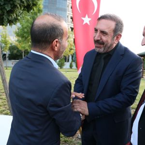 Diyarbakır Valiliğimiz tarafından 15 Temmuz Demokrasi ve Milli Birlik Günü dolayısıyla yemek organizasyonu düzenlendi. - fotoğraf 2