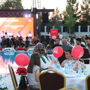 Diyarbakır Valiliğimiz tarafından 15 Temmuz Demokrasi ve Milli Birlik Günü dolayısıyla yemek organizasyonu düzenlendi. - fotoğraf 6
