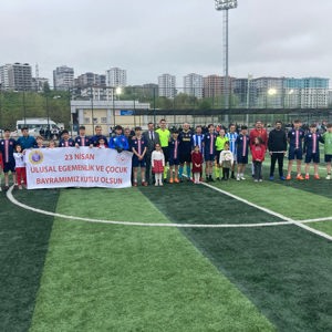23 Nisan Ulusal Egemenlik ve Çocuk Bayramı kapsamında dostluk futbol müsabakası düzenlendi. - fotoğraf 4