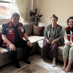 İl Müdürü Harun Tan’dan Şehit Annelerine Anlamlı Ziyaret - fotoğraf 3