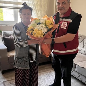 İl Müdürü Harun Tan’dan Şehit Annelerine Anlamlı Ziyaret - fotoğraf 2
