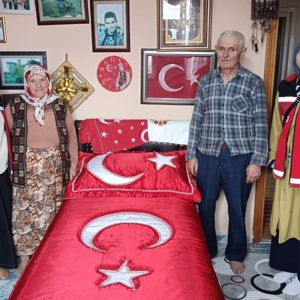 Anneler Günü vesilesiyle Kabataş ve Fatsa ilçelerimizde Aziz şehitlerimizin emanetleri olan kıymetli anneleri personellerimizle ziyaret ederek, onların hayır dualarını aldık ve mübarek ellerini öptük. - fotoğraf 5