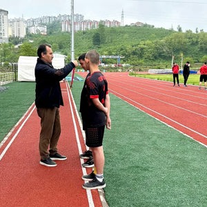 Özel Sprcular Federasyonu Ordu İl Temsilciliği tarafından düzenlenen Atletizm İl Birinciliği Yarışlarında Sporcularımız madalyaları topladılar.  - fotoğraf 2