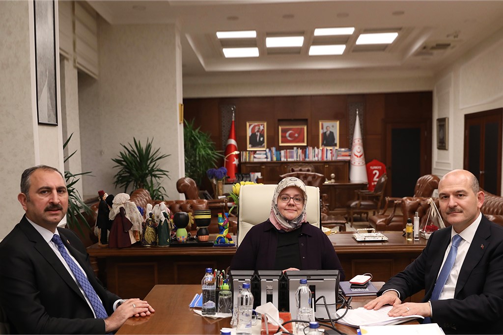 Ailenin Korunması ve Kadına Yönelik Şiddetle Mücadele İçin Bakanlar Buluştu