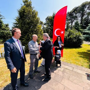İl Müdürümüz Harun Tan, Ordu Şehitliğinde Bayram Ziyaretine Katıldı - fotoğraf 1