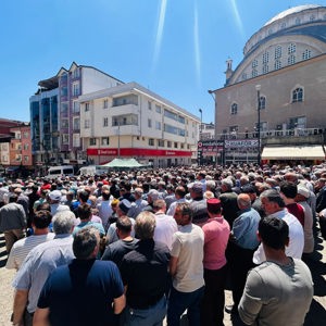 Korgan ilçemizde, 100 yaşında vefat eden Kore Gazisi Mustafa Çatmak, düzenlenen askeri törenle son yolculuğuna uğurlandı. - fotoğraf 3