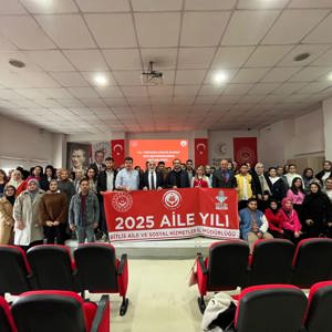 2025 Aile Yılı etkinlikleri kapsamında, aile yapımızı gelenek, görenek ve manevi değerler ışığında ele alan söyleşi programları düzenlendi. - fotoğraf 1