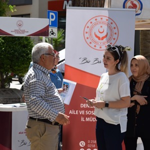 Engelliler Haftası Kapsamında Candoğan Parkı’nda Farkındalık Standı Açıldı - fotoğraf 4