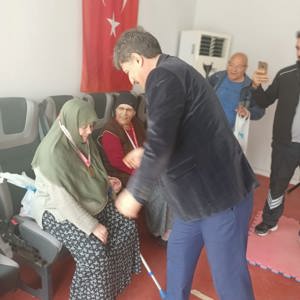Babadağ Gençlik ve Spor İlçe Müdürlüğü’nden Huzurevi Sakinlerine Anlamlı Ziyaret - fotoğraf 1