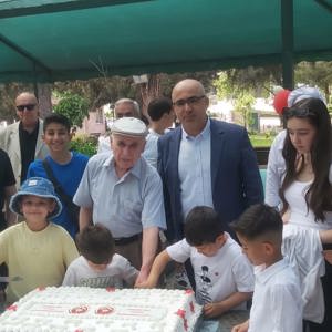 “23 Nisan Neşesi” Temalı Etkinlikte Kuşaklar Arası Buluşma Gerçekleştirildi - fotoğraf 3