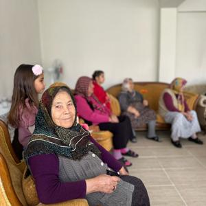Yaşlılara Saygı Haftası Kapsamında Huzurevi Ziyaretiyle Kuşaklar Arası Anlamlı Buluşma Gerçekleştirildi - fotoğraf 11
