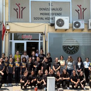 Öğrenciler Merkezefendi Sosyal Hizmet Merkezini Ziyaret Etti  - fotoğraf 1