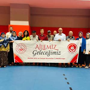 2025 Aile Yılı dolayısıyla, İl Müdürlüğümüzce düzenlenen 1. Sosyal Hizmetler Spor Oyunları voleybol turnuvası, final müsabakalarıyla sona erdi. - fotoğraf 4