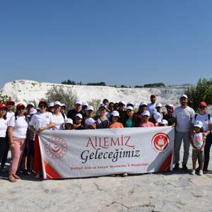 “Pamuk Gibi Bir Gün” Etkinliğiyle Aileler ve Çocuklar Pamukkale’de Buluştu - fotoğraf 1