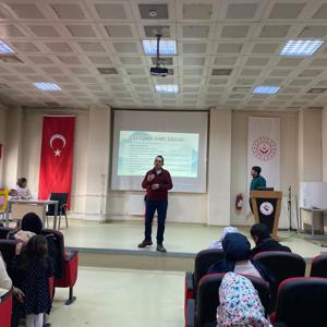 "Özel Gereksinimli Çocuklar ve Aileler ile Sosyal Hizmetlerde Buluşalım! Sosyal Sorunları Konuşalım!” Projesi Devam Ediyor" - fotoğraf 6