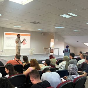 Merkezefendi SHM’den Evliliğe İlk Adımı Atan Gençlere Yönelik Bilinçlendirme Eğitimi - fotoğraf 1
