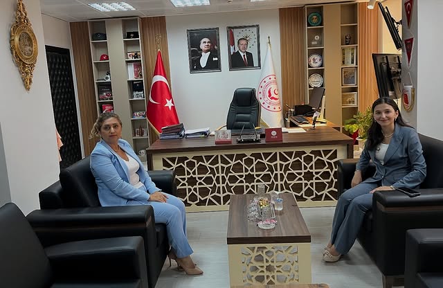 Balya Kaymakamımız Sayın Zeynep BİBER DEMİR, İl Müdürümüz Sayın Emine BÖÇKÜN’e Veda Ziyaret Gerçekleştirdi.