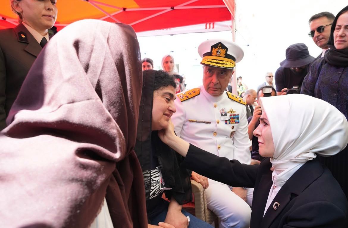 Şehidimiz Muhafız Er Hayrullah Halit Karaman’ı Ebedi Makamına, Dualarımızla Yolcu Ettik Mehmetçiğimize Allah’tan Rahmet, Ailesine ve Yakınlarına Sabır Diliyoruz