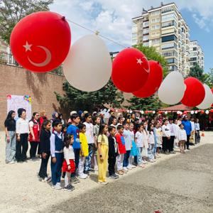 Onikişubat İlçemizde 23 Nisan Ulusal Egemenlik ve Çocuk Bayramı Coşkuyla Kutlandı - fotoğraf 8