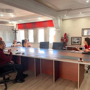 Ayancık Belediyesi Personeline Koruyucu Aile Tanıtım Toplantısı Düzenlendi - fotoğraf 1