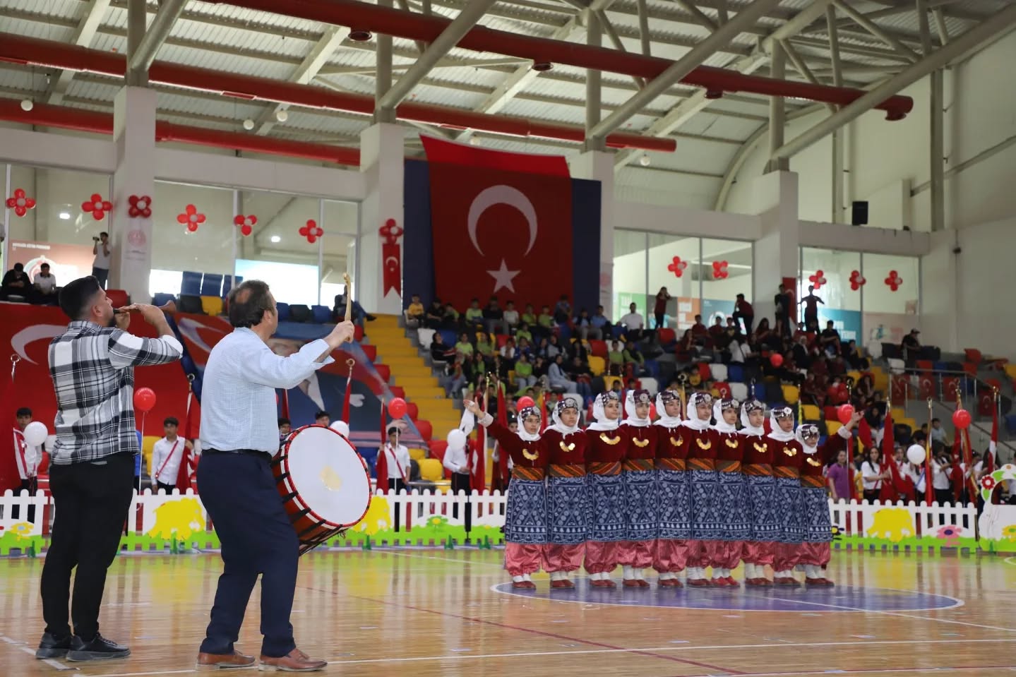 23 Nisan Ulusal Egemenlik ve Çocuk Bayramı Programına Katılım Sağladık
