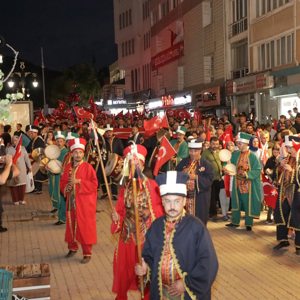 15 Temmuz Demokrasi ve Millî Birlik Günü Etkinlikleri Kapsamında Demokrasi ve Millî Birlik Yürüyüşü Yapıldı - fotoğraf 5
