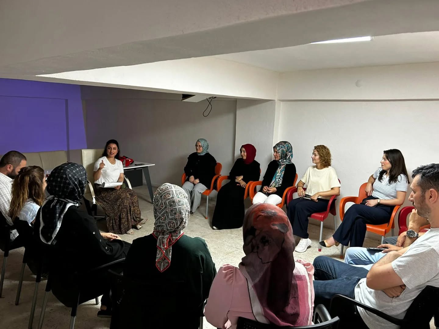 Afet ve Acil Durumlar Sonrasında Yetişkinlere Yönelik Psikoeğitim Kapsamında Grup Çalışması Gerçekleştirdik - fotoğraf 1